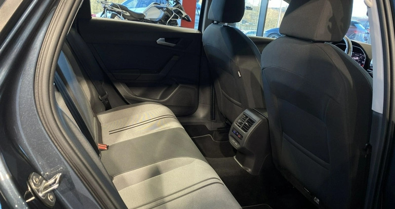 Seat Leon cena 78900 przebieg: 75900, rok produkcji 2021 z Frombork małe 232
